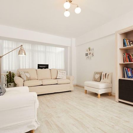 2 Bedroom Cozy Apartment Sinaia سِنايا المظهر الخارجي الصورة